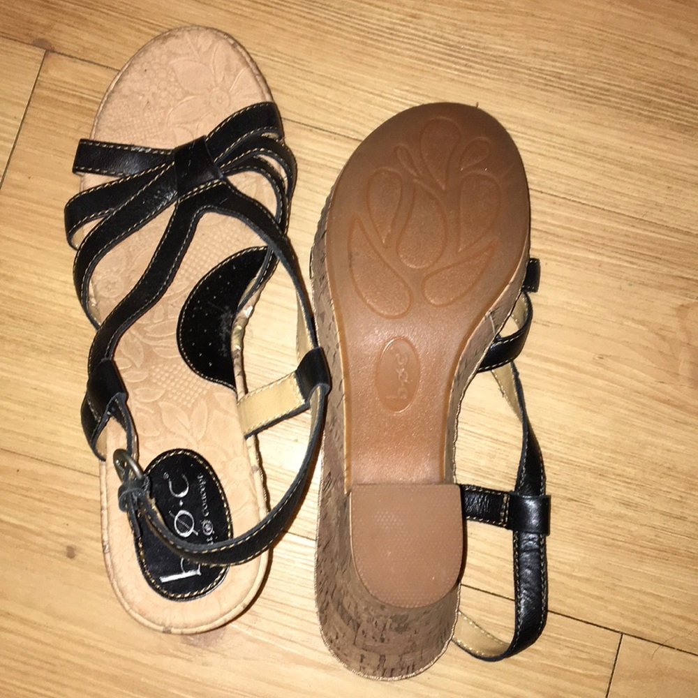 Boc Black Wedge Sandals Size 9 1/2